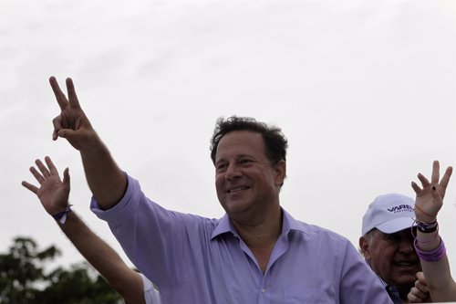 El candidato presidencial panameño Juan Carlos Varela