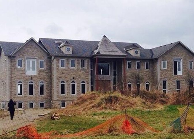 EL 'Proyect X' REAL . 2000 INVITADOS SORPRESA Y 50000 DOLARES EN DESPERFECETOS