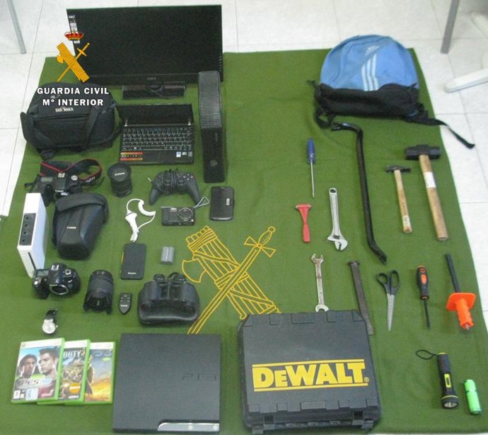 Objetos incautados por la Guardia Civil