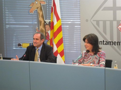 El coordinador del Poiba C.Ariza y la delegada de Salud C.Iniesta