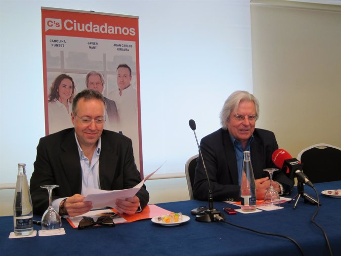 Juan Carlos Girauta y Javier Nart en la rueda de prensa