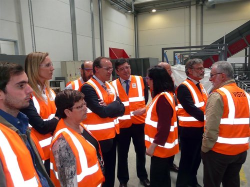 Visita del consejero Esparza a la planta Ecointegra de Aspace