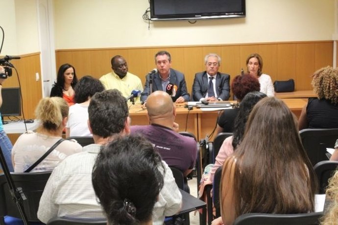 Espadas en la clausura de cursos de Forum