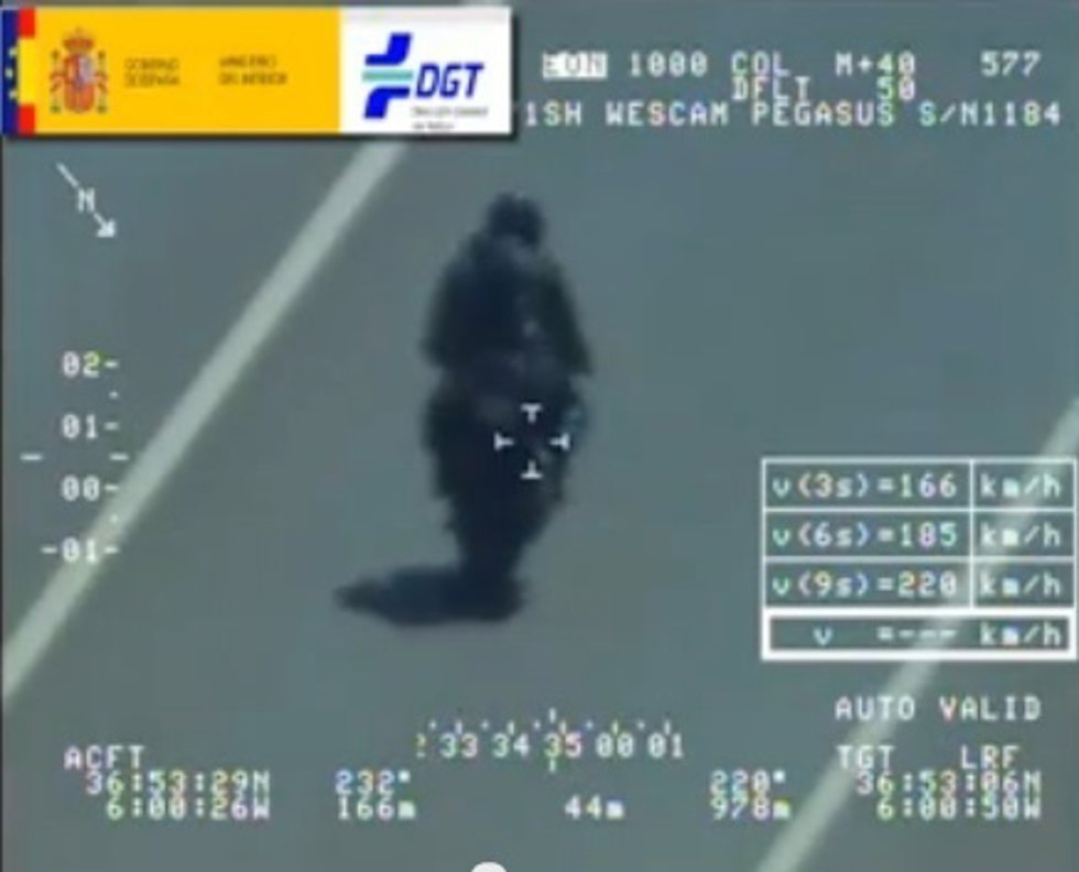 Motorista a 220 km/h
