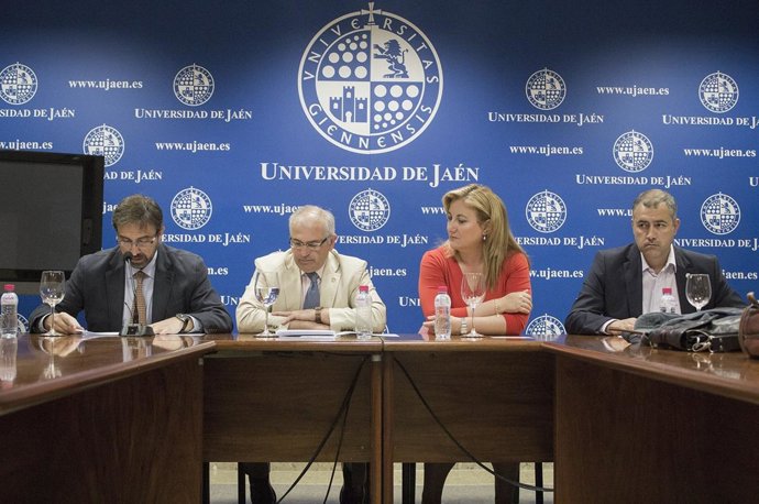 Presentación de campaña para fomentar el estudio de ingenierías
