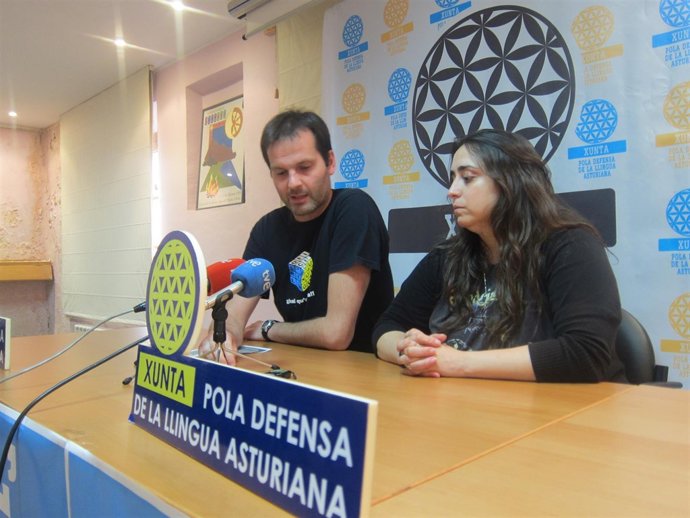 Carlos Pulgar y María Xosé Martínez. 