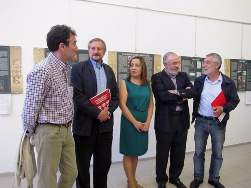 Angel Hernández, Meyer, García, Díaz de Mera y Prieto, antes del debate. 