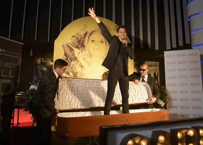 Paco León en los cines Full HD del centro comercial Splau