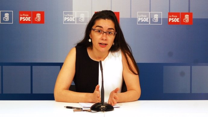 La secretaria de Igualdad del PSOE, Elisa Garrido, analiza empleo