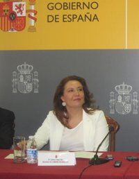 Crespo dice que los datos del paro invitan al "optimismo", pero en Andalucía hay que ponerse "un poco las pilas"