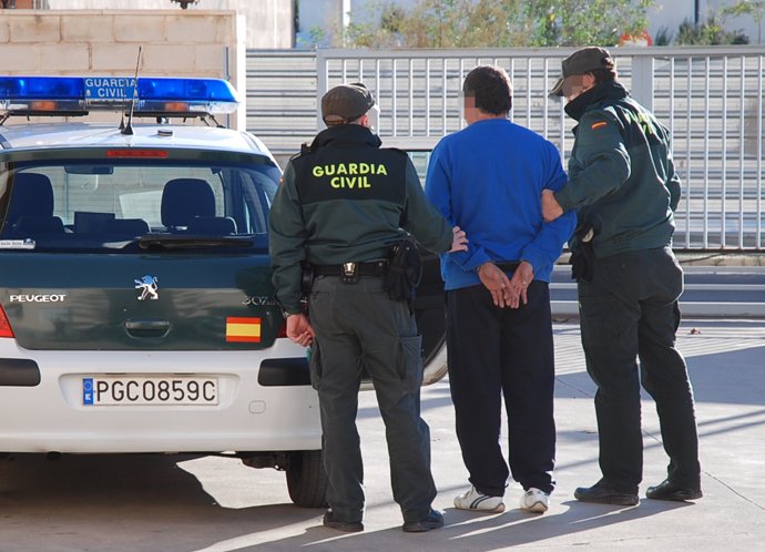 Guardia Civil pone a disposición judicial a un detenido