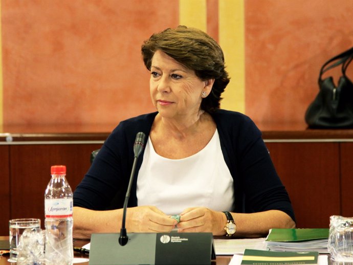 Magdalena Álvarez antes de su comparecencia parlamentaria por el caso ERE