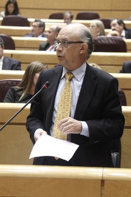 El ministro Montoro en el Senado