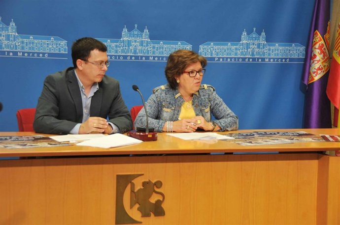 Gómez y Sánchez durante la rueda de prensa