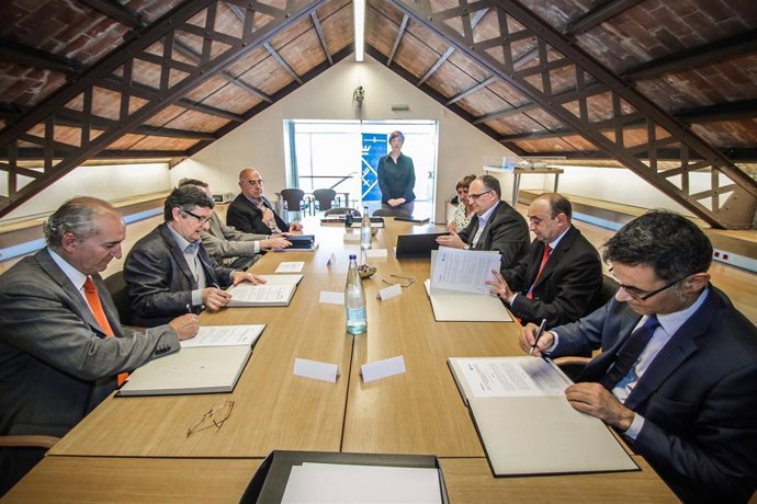 El Prat colaborará en el observatorio de la sostenibilidad de la aviación