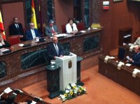 Garre promete a los grupos parlamentarios más sesiones de control en la Asamblea