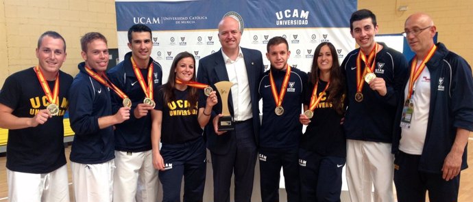 Los medallistas de la UCAM en el el Campeonato de España Universitario de kárate