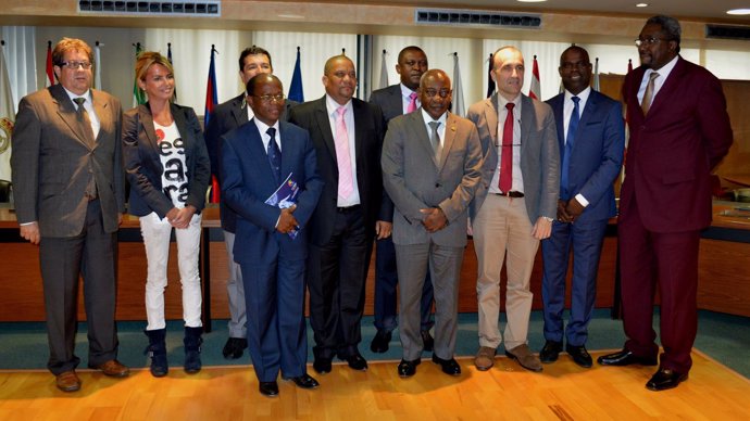 Una delegación de Angola visita a la LFP