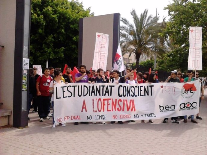 Estudiantes protestan en la UPV