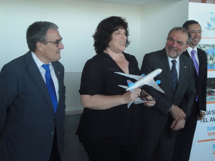 La aerolínea Arkia publicita en Israel vuelos Tel-Aviv y Lleida