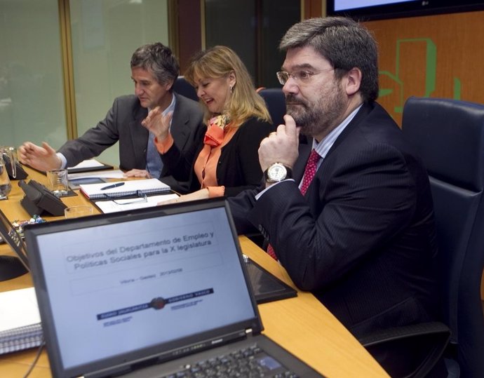 Juan María Aburto, en Comisión en el Parlamento