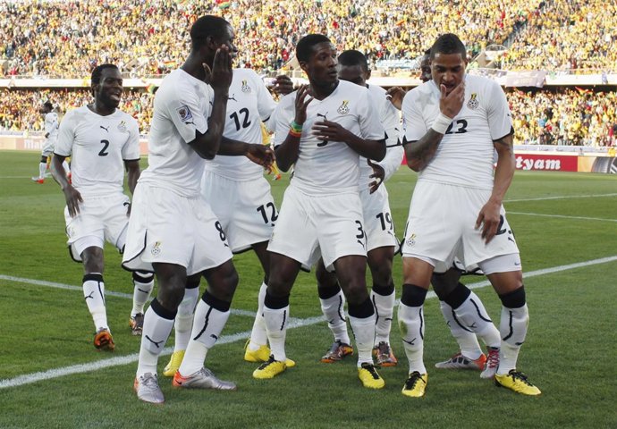 Ghana perdona a Australia