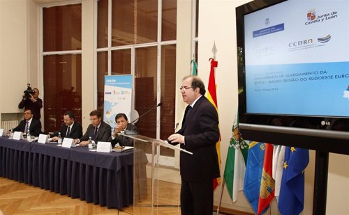 Herrera interviene ante la ampliación de la Macrorregión RESOE 