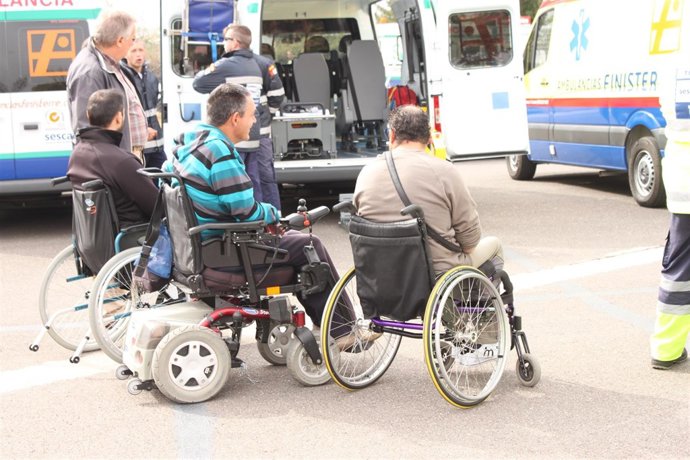 ENFERMOS PARAPLEJICOS , SILLA DE RUEDAS