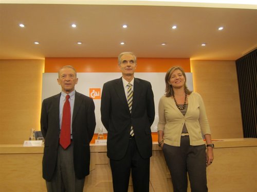 Luis Oro, Juan María Pemán y María González.