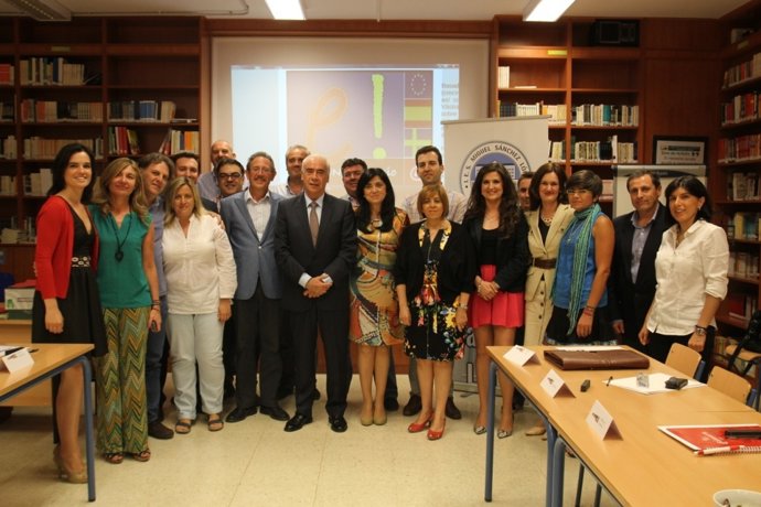 El consejero de Educación, Cultura y Deporte, Luciano Alonso, en el centro