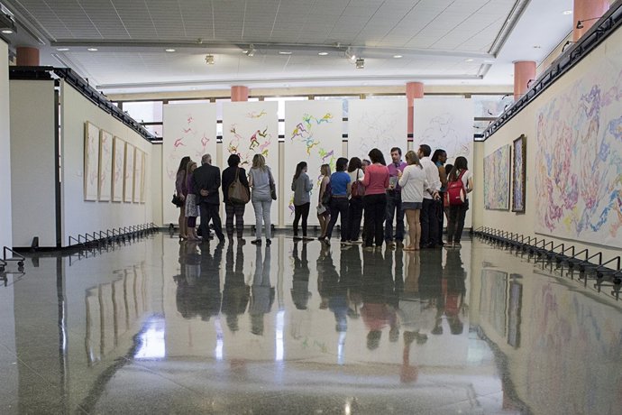 Inauguración en la UJA de la exposición 'Vislú', de Carmen Lloret.