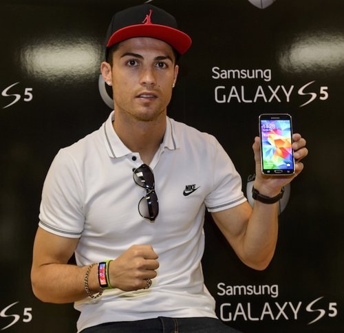 Cristiano Ronaldo con el Galaxy S5