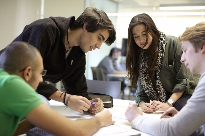 Estudiantes de IE University