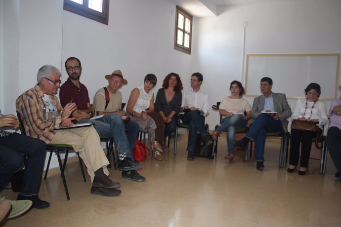 Encuentro de Diego Valderas con vecinos del Albaicín y el Sacromonte