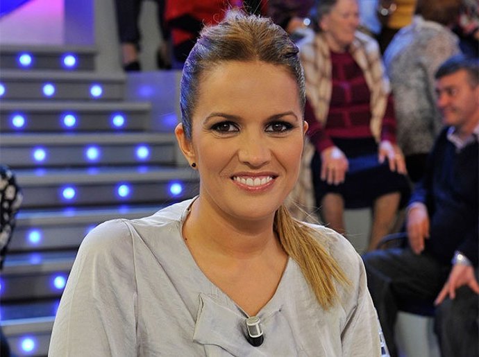 MARTA LOPEZ DE GRAN HERMANO DA ALUZ TERCER HIJO CESAREA JAVIER KIKO HERNANDEZ T5