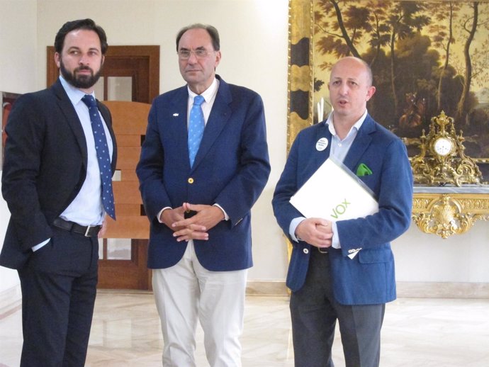 Vidal-Quadras con Santiago Abascal y Ricargo Garrudo