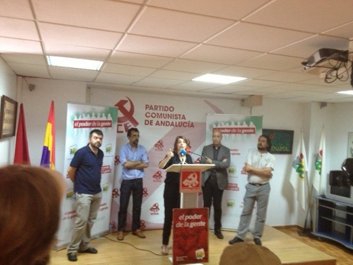 Elena Cortés en el acto IU de Algeciras