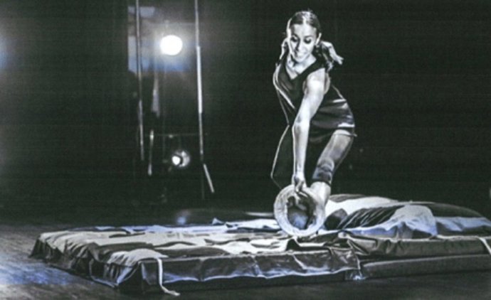 Imagen de la representación de 'Lola con alas'