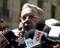 Uribe explicará sus acusaciones de financiación ilegal contra Santos