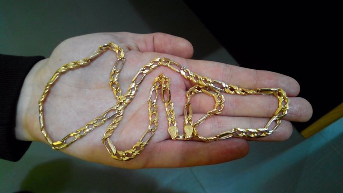 Cadena recuperada por la Guardia Civil