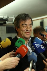 Cascos pide prisión provisional y fianza de 20.000 euros para el abogado de IU por implicarle en el 'caso Bárcenas'