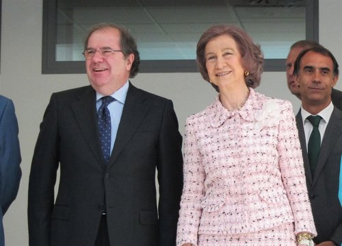 Juan Vicente Herrera junto a la Reina Sofía