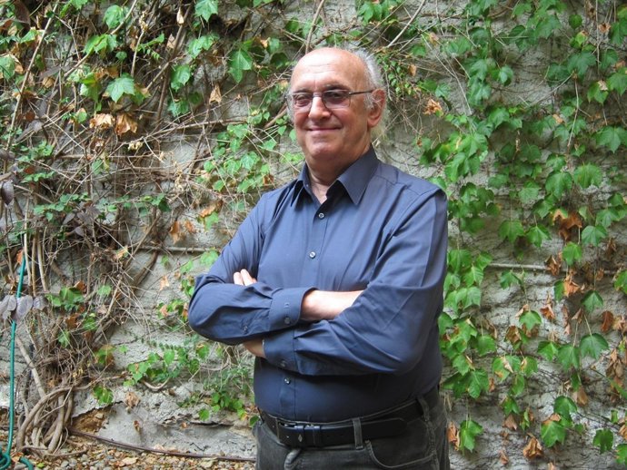 El escritor Petros Márkaris