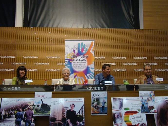 Presentación de una campaña de ADEMNA.