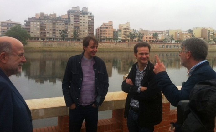 Javi López (PSC) de campaña en Tortosa (Tarragona)