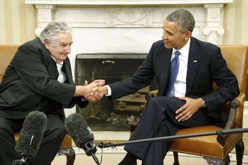 El presidente de EEUU, Barack Obama, recibe a su homólogo uruguayo, Jose Mujica