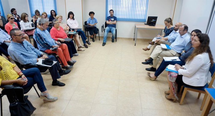 Rodríguez-Comendador, con asociaciones de personas con discapacidad