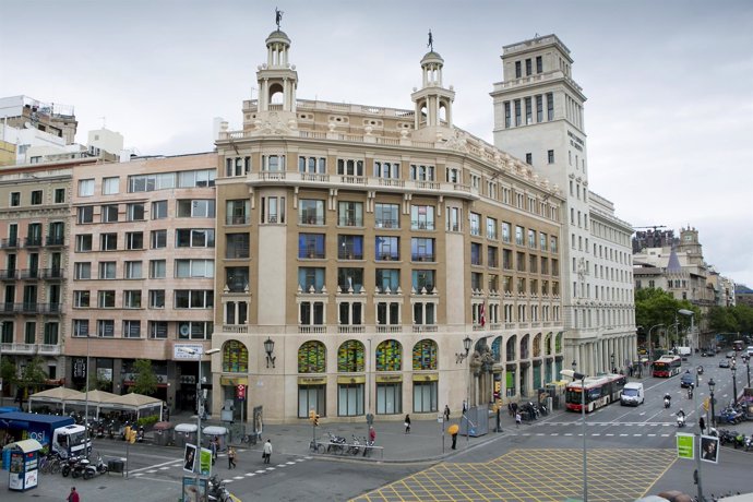 Local de plaza Catalunya de Barcelona donde Desigual abrirá su flagship