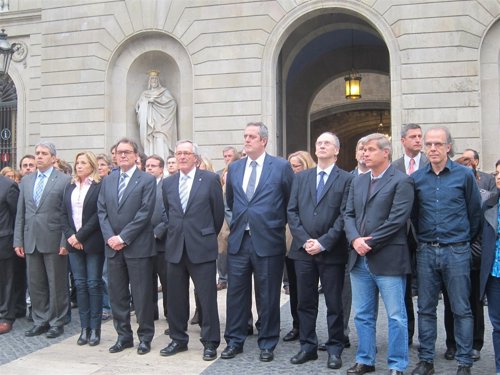 Minuto de silencio en Barcelona por el asesinato de Isabel Carrasco