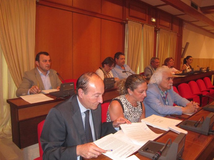 Ediles de UCOR al frente de la bancada de la oposición en el Pleno